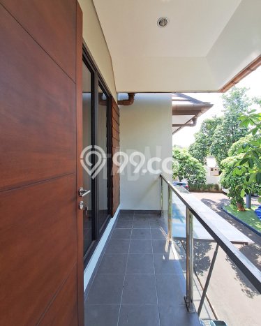 Hunian Cantik Modern Lb 144m2 di Jagakarsa, Jakarta Selatan Hunian Cantik Modern Lb 144m2 di Jagakarsa, Jakarta Selatan