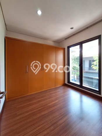 Hunian Cantik Modern Lb 144m2 di Jagakarsa, Jakarta Selatan Hunian Cantik Modern Lb 144m2 di Jagakarsa, Jakarta Selatan
