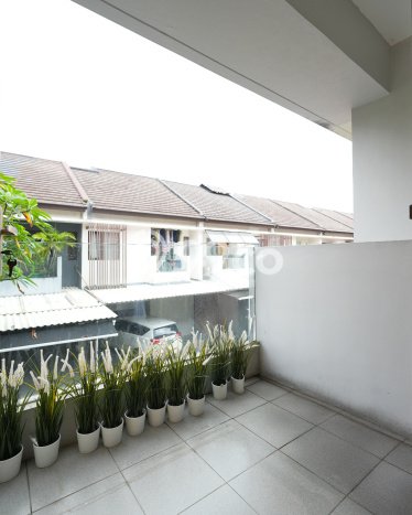 Rumah Modern Cantik 3 KT Bisa Langsung Pindah di Pesanggrahan Rumah Modern Cantik 3 KT Bisa Langsung Pindah di Pesanggrahan