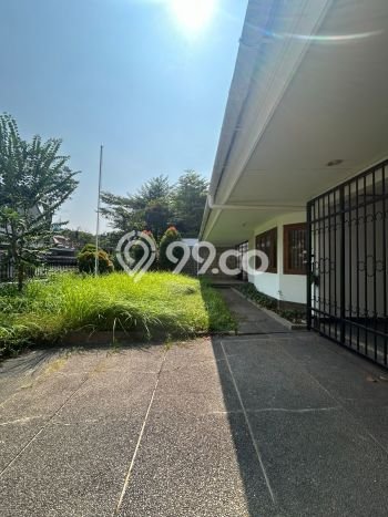 Lokasi strategis! Rumah siap huni disewakan di Menteng LB 600m2 Lokasi strategis! Rumah siap huni disewakan di Menteng LB 600m2