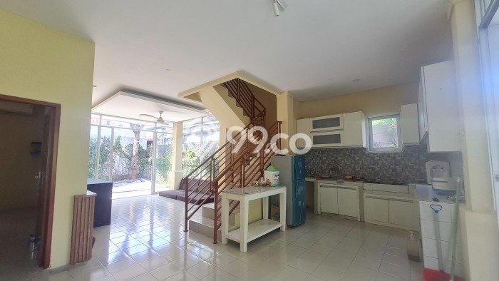 Rumah Disewakan Badung LT 300m2 LB 200m2 Area Kerobokan Rumah Disewakan Badung LT 300m2 LB 200m2 Area Kerobokan