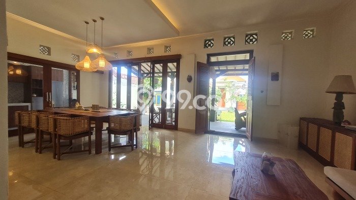 Lokasi strategis! Rumah siap pakai disewakan di Denpasar Barat LB 200m2 Lokasi strategis! Rumah siap pakai disewakan di Denpasar Barat LB 200m2