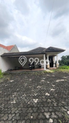 Dijual Hunian Mewah dengan Fasilitas Sekitar Komplit di Gajah Mungkur, Semarang Dijual Hunian Mewah dengan Fasilitas Sekitar Komplit di Gajah Mungkur, Semarang