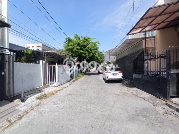 Dijual Rumah Strategis Bagus Punya 3 KT di Mulyorejo Surabaya SHM Dijual Rumah Strategis Bagus Punya 3 KT di Mulyorejo Surabaya SHM