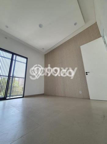 Jual Rumah Bagus Siap Huni LB 100m2 di Tenggilis Mejoyo, Surabaya Jual Rumah Bagus Siap Huni LB 100m2 di Tenggilis Mejoyo, Surabaya