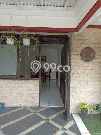 Rumah Modern 2 Kamar LT 150m2 di Wadungasri Rumah Modern 2 Kamar LT 150m2 di Wadungasri