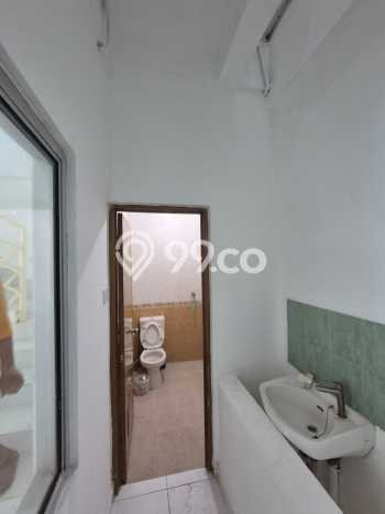 Ruko di Sawahan, Luas 216m2m², For Rent, Kawasan Bisnis, Siap Untuk Dihuni Ruko di Sawahan, Luas 216m2m², For Rent, Kawasan Bisnis, Siap Untuk Dihuni