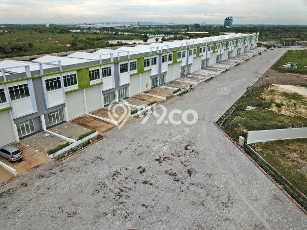 FOR SALE! Gudang di Manyar Gresik, LT 300m2, LB 210m2 FOR SALE! Gudang di Manyar Gresik, LT 300m2, LB 210m2