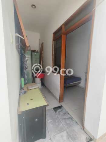 Rumah Siap Huni LT 250m2m² / LB 310m2m² di Lokasi Premium Sukolilo, Surabaya Rumah Siap Huni LT 250m2m² / LB 310m2m² di Lokasi Premium Sukolilo, Surabaya