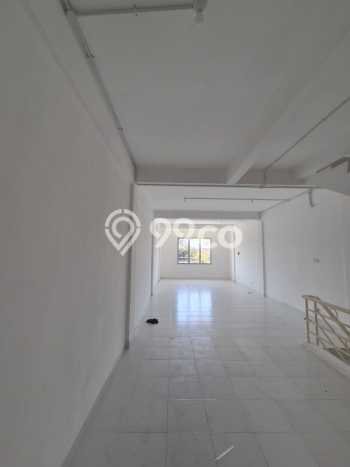Ruko di Sawahan, Luas 216m2m², For Rent, Kawasan Bisnis, Siap Untuk Dihuni Ruko di Sawahan, Luas 216m2m², For Rent, Kawasan Bisnis, Siap Untuk Dihuni