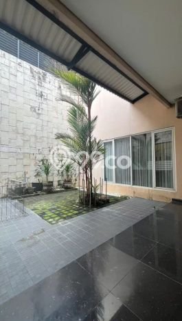 Best Deal Hunian Premium Ideal dan Luas di Dukuh Pakis, Surabaya Best Deal Hunian Premium Ideal dan Luas di Dukuh Pakis, Surabaya