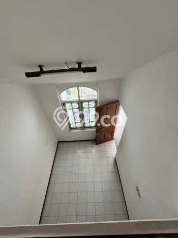 Rumah Modern 3 Kamar LT 78m2 di Pakuwon City Rumah Modern 3 Kamar LT 78m2 di Pakuwon City