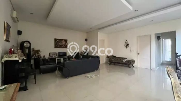 Best Deal Hunian Premium Ideal dan Luas di Dukuh Pakis, Surabaya Best Deal Hunian Premium Ideal dan Luas di Dukuh Pakis, Surabaya