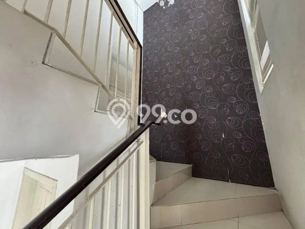 Jual Rumah Luas Elegan Dengan View Cantik di Pakuwon City, Surabaya Jual Rumah Luas Elegan Dengan View Cantik di Pakuwon City, Surabaya