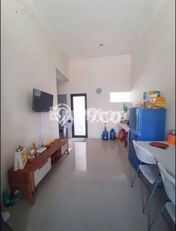 Rumah di , 1 KM, Lingkungan Tenang Rumah di , 1 KM, Lingkungan Tenang