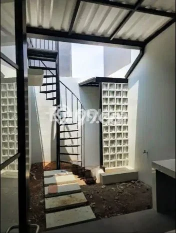 Disewakan! Rumah 2 Kamar Tidur &
2 Kamar Mandi di Sambiroto, Semarang Disewakan! Rumah 2 Kamar Tidur &
2 Kamar Mandi di Sambiroto, Semarang