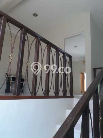Disewakan! Rumah 3 Kamar Tidur &
2 Kamar Mandi di Kedungmundu, Semarang Disewakan! Rumah 3 Kamar Tidur &
2 Kamar Mandi di Kedungmundu, Semarang