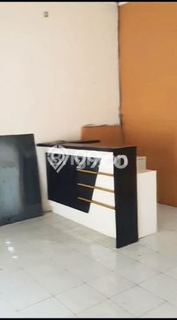 Ruko Disewakan di Area Ramai Semarang Tengah, Semarang Ruko Disewakan di Area Ramai Semarang Tengah, Semarang