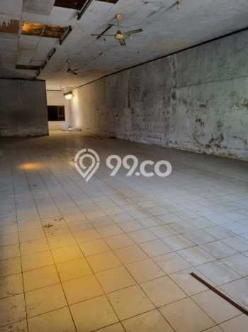 Ruko Dijual di Jombang LT 843m2, LB 465m2 untuk Investasi Ruko Dijual di Jombang LT 843m2, LB 465m2 untuk Investasi