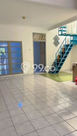 Disewakan! Rumah 3 Kamar Tidur &
2 Kamar Mandi di Kalideres, Jakarta Barat Disewakan! Rumah 3 Kamar Tidur &
2 Kamar Mandi di Kalideres, Jakarta Barat