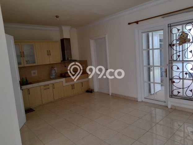 Rumah Elit Modern Tanpa Renovasi di Kota Wisata Jakarta Timur Rumah Elit Modern Tanpa Renovasi di Kota Wisata Jakarta Timur