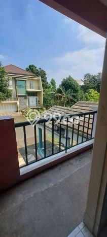 Jual Rumah Luas Megah Dengan View Cantik di Kota Wisata, Jakarta Timur Jual Rumah Luas Megah Dengan View Cantik di Kota Wisata, Jakarta Timur