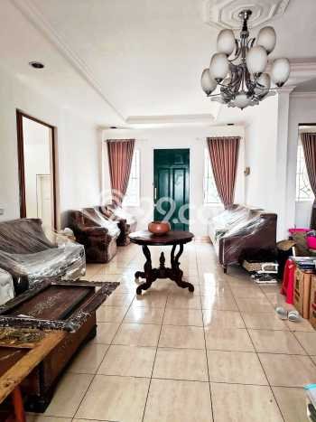 Dijual Hunian Rumah Terawat 3 KT di Legenda Wisata, Jakarta Timur Dijual Hunian Rumah Terawat 3 KT di Legenda Wisata, Jakarta Timur