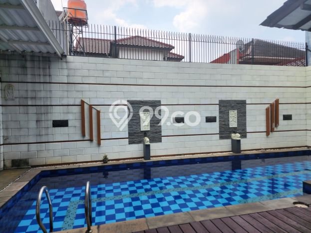 Rumah Elit Modern Tanpa Renovasi di Kota Wisata Jakarta Timur Rumah Elit Modern Tanpa Renovasi di Kota Wisata Jakarta Timur