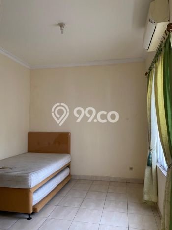 Rumah Elit Modern Tanpa Renovasi di Kota Wisata Jakarta Timur Rumah Elit Modern Tanpa Renovasi di Kota Wisata Jakarta Timur