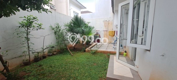 Rumah Modern 4 KT di Kota Wisata Jakarta Timur Unfurnished Rumah Modern 4 KT di Kota Wisata Jakarta Timur Unfurnished