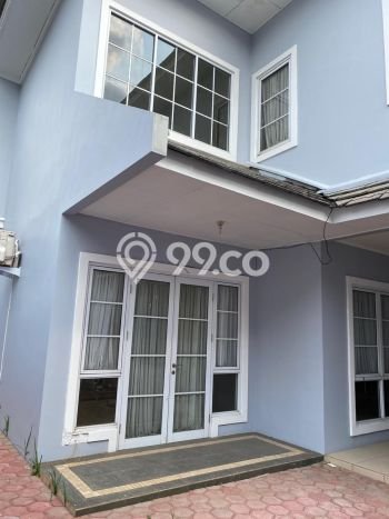 Rumah Elit Modern Tanpa Renovasi di Kota Wisata Jakarta Timur Rumah Elit Modern Tanpa Renovasi di Kota Wisata Jakarta Timur