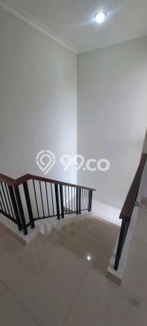 Rumah Luxury Modern Siap Huni di Kota Wisata Jakarta Timur Rumah Luxury Modern Siap Huni di Kota Wisata Jakarta Timur