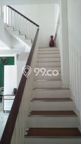 Rumah Strategis Modern Lb 217m2 di Bekasi Barat, Bekasi Rumah Strategis Modern Lb 217m2 di Bekasi Barat, Bekasi