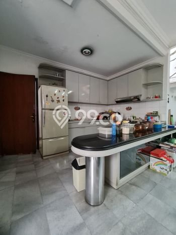 Hunian Elit LB 275m2 Siap Huni Desain Elegan di Intercon, Jakarta Barat Hunian Elit LB 275m2 Siap Huni Desain Elegan di Intercon, Jakarta Barat