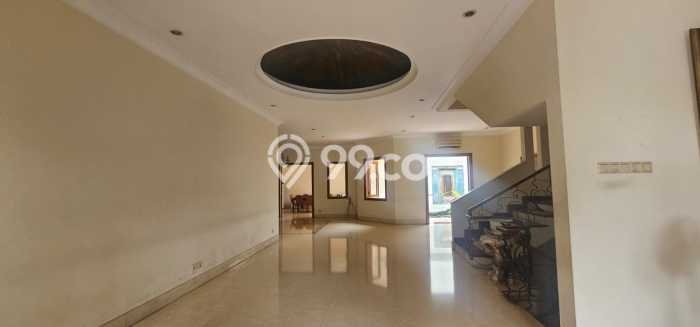 Hunian Elit LB 1300m2 Siap Huni Desain Elegan di Pondok Indah, Jakarta Selatan Hunian Elit LB 1300m2 Siap Huni Desain Elegan di Pondok Indah, Jakarta Selatan