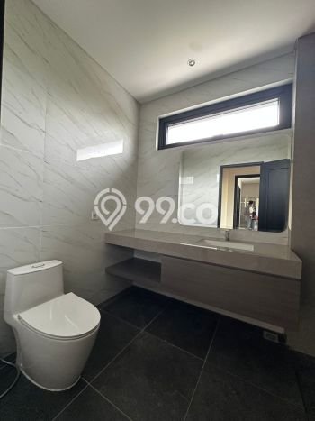 Dijual Rumah Luas Elegan Dengan View Eksklusif di BSD City, Tangerang Dijual Rumah Luas Elegan Dengan View Eksklusif di BSD City, Tangerang