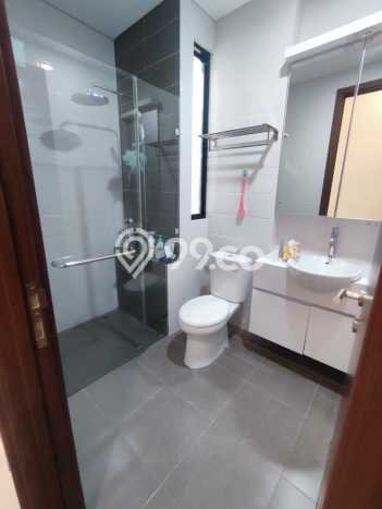 Rumah Elit LB 285m2 Siap Pakai Desain Elegan di Suvarna Sutera, Tangerang Rumah Elit LB 285m2 Siap Pakai Desain Elegan di Suvarna Sutera, Tangerang
