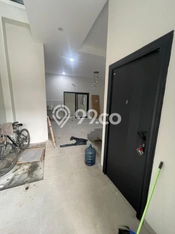 For Sale Hunian Rumah Terawat 4 KT di BSD Sevilla, Tangerang For Sale Hunian Rumah Terawat 4 KT di BSD Sevilla, Tangerang