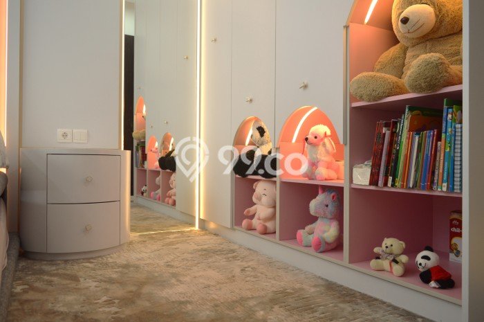Rumah Mewah LB 500m2 Siap Huni Desain Elegan di BSD, Tangerang Rumah Mewah LB 500m2 Siap Huni Desain Elegan di BSD, Tangerang