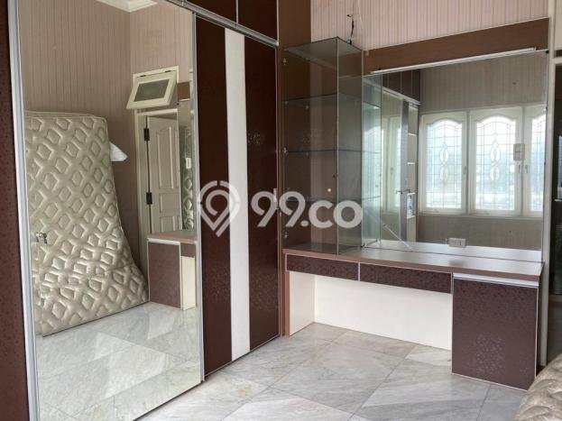 Siap Huni Hunian Elit 6 Kamar di Kelapa Gading Dekat ke Mana Pun Siap Huni Hunian Elit 6 Kamar di Kelapa Gading Dekat ke Mana Pun