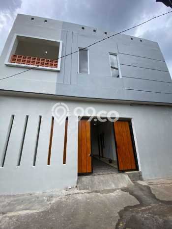 Rumah Luas Asri 12 KT Siap Pakai di Bintaro Jakarta Selatan Rumah Luas Asri 12 KT Siap Pakai di Bintaro Jakarta Selatan