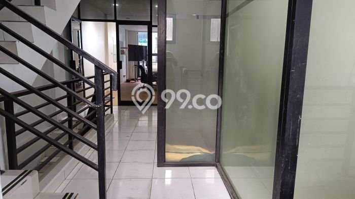 Ruko Dijual di Jakarta Selatan LT 133m2 & LB 255m2 Lokasi Terbaik! Ruko Dijual di Jakarta Selatan LT 133m2 & LB 255m2 Lokasi Terbaik!