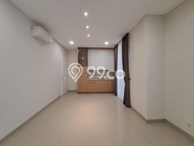 KESEMPATAN TERBAIK! Rumah di BSD City, 4 KT, Siap Huni, LT 250m² Bangunan 300m² KESEMPATAN TERBAIK! Rumah di BSD City, 4 KT, Siap Huni, LT 250m² Bangunan 300m²