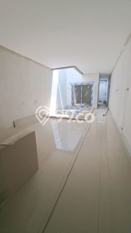 Dijual Rumah Mewah Elegan Dengan View Cantik di Sunrise Garden, Jakarta Barat Dijual Rumah Mewah Elegan Dengan View Cantik di Sunrise Garden, Jakarta Barat