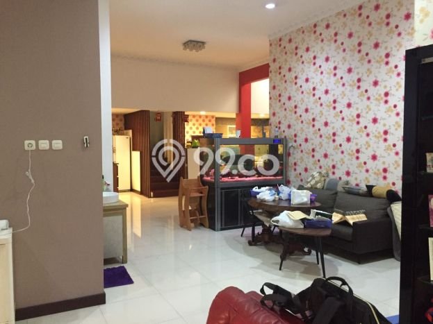 Hunian Mewah LB 228m2 Siap Pakai Desain Elegan di Joglo, Jakarta Barat Hunian Mewah LB 228m2 Siap Pakai Desain Elegan di Joglo, Jakarta Barat