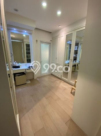 Siap Huni Rumah Mewah 4 Kamar di Kelapa Gading Dekat ke Mana Pun Siap Huni Rumah Mewah 4 Kamar di Kelapa Gading Dekat ke Mana Pun