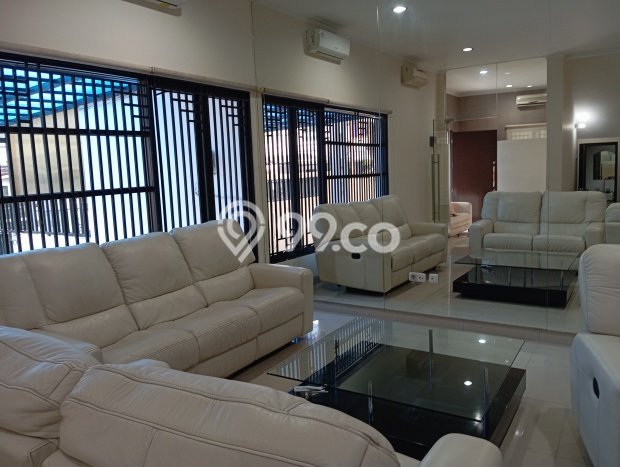 Rumah Eksklusif Dijual LT 191m2 di Kelapa Gading, Jakarta Utara Rumah Eksklusif Dijual LT 191m2 di Kelapa Gading, Jakarta Utara