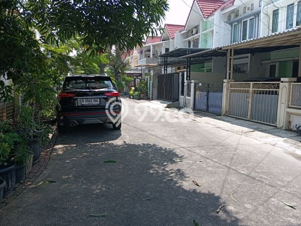Jual Rumah Strategis Bagus Punya 3 KT di Kelapa Gading Jakarta Utara SHM Jual Rumah Strategis Bagus Punya 3 KT di Kelapa Gading Jakarta Utara SHM