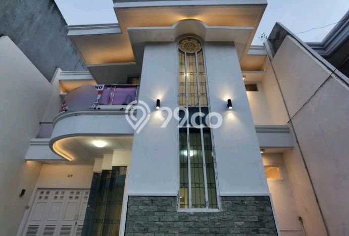 Hot Offer Hunian Premium Ideal dan Luas di Kelapa Gading, Jakarta Utara Hot Offer Hunian Premium Ideal dan Luas di Kelapa Gading, Jakarta Utara
