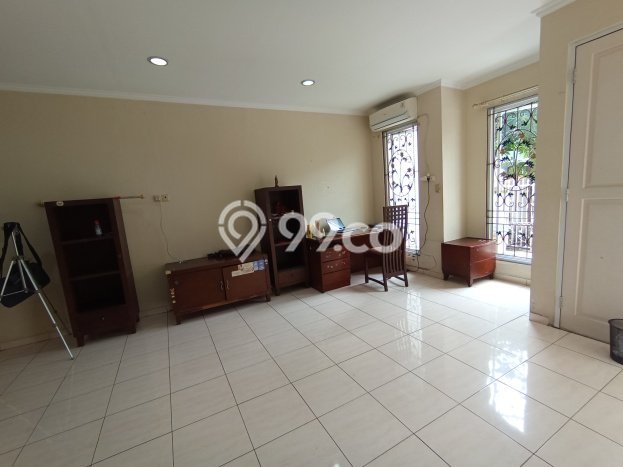 Lokasi strategis! Rumah siap pakai dikontrakkan di Kelapa Gading LB 200m2 Lokasi strategis! Rumah siap pakai dikontrakkan di Kelapa Gading LB 200m2